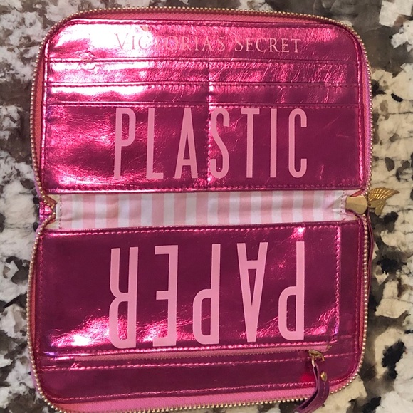 Victoria’s Secret Wallet - Picture 3 of 5